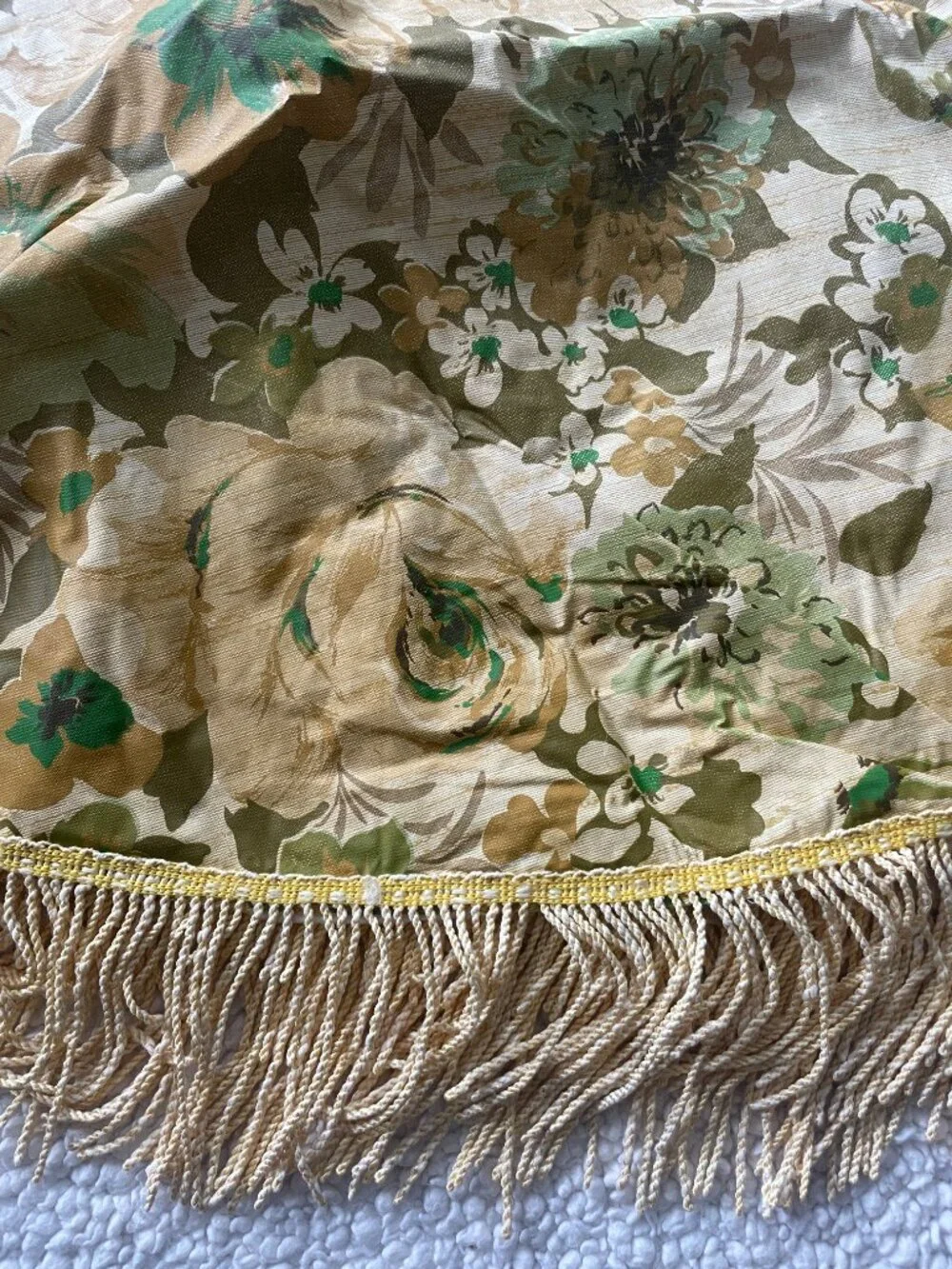Vintage Vinyl Flannel Back Round Tablecloth with Fringe Floral Gold Green 49